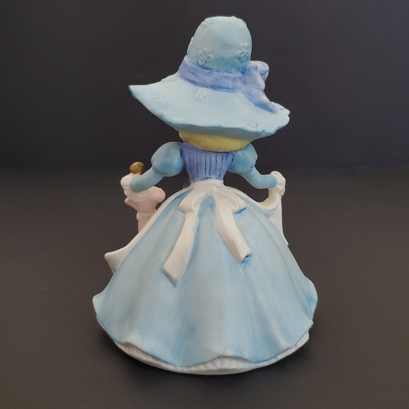 Vintage 70s Girl in Blue Dress with Umbrella Porcelain Figurine Southern Belle - Picture 3 of 8